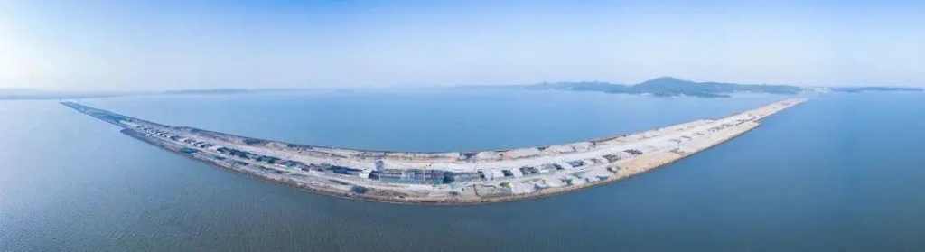 2021年3月27日，太湖隧道實現(xiàn)全線底板貫通。