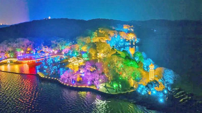 夜公園趕早來了！ 掘金“月光經濟”需要打造更多業(yè)態(tài)